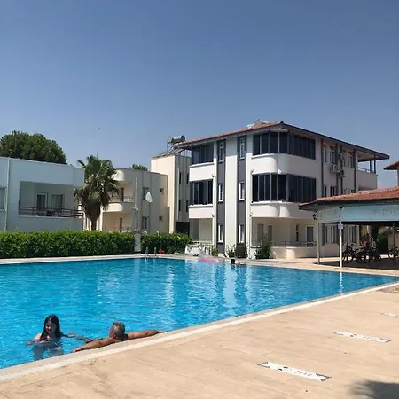 Erol Green Apart Apartment *