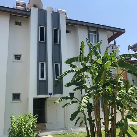 Erol Green Apart Apartment *